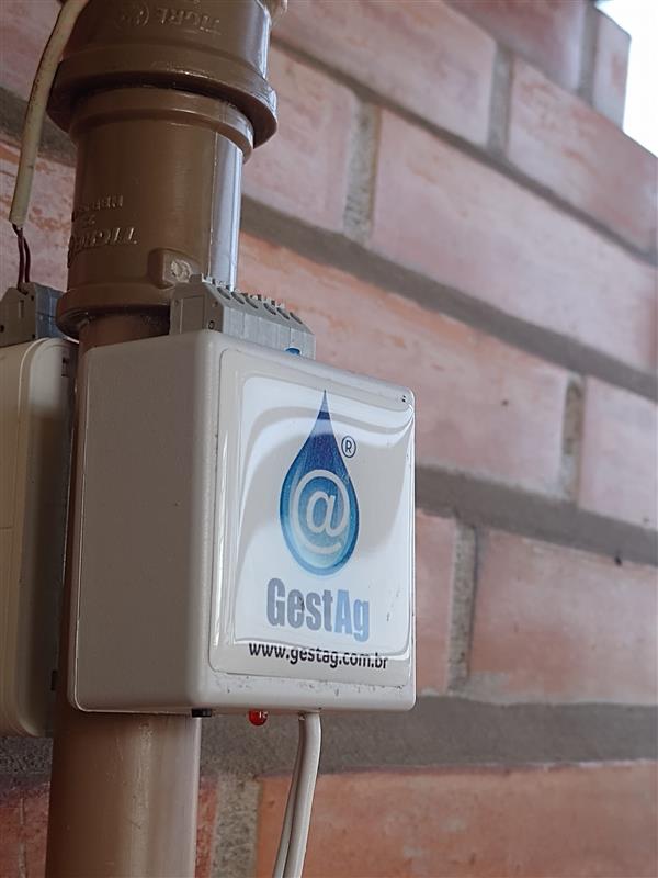 Detalhe do transmissor instalado